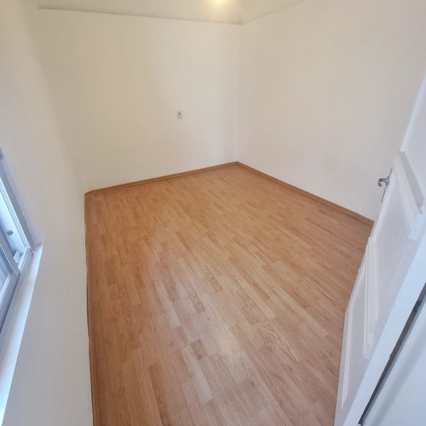 Thumbnail of p-crmh1syo7lu-8e4e1235fc104fb1 3