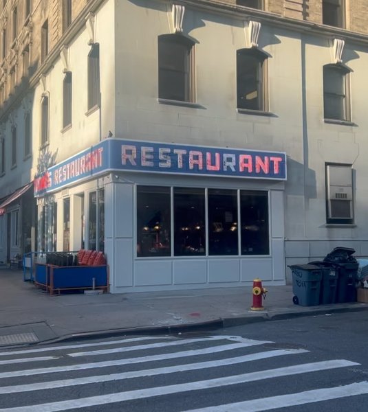 Thumbnail of p-c8yo88tydhi-8f672a991a314f14 7