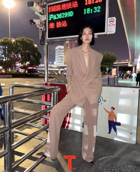 Thumbnail of p-dc5euegtqly-90095117c6574425 3