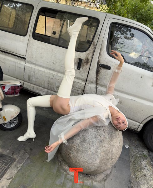 Thumbnail of p-dc5euegtqly-90095117c6574425 4