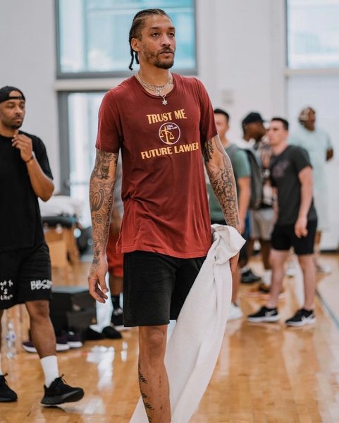 Thumbnail of cq-xqothzf-906cdff2c29e431f 1