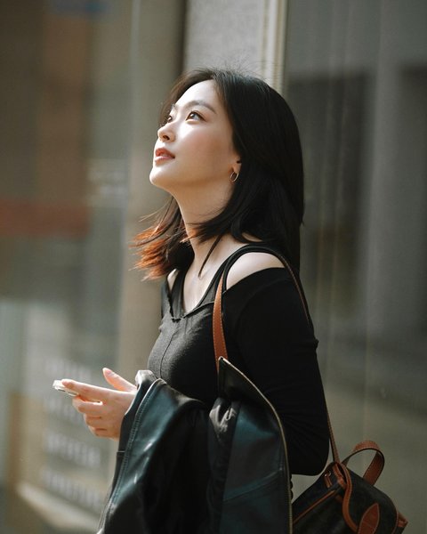 Thumbnail of p-cujlhawljev-91c6b7203a4e4e6b 1