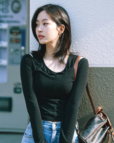 Thumbnail of p-cujlhawljev-91c6b7203a4e4e6b 6