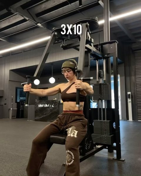 Thumbnail of p-czpghj6y1bn-923e4633f4d34962 2