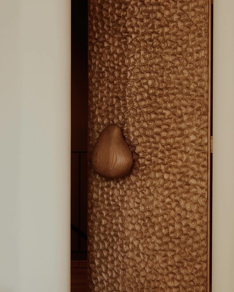 Thumbnail of p-c3sj7fiukda-92598a4773144664 2