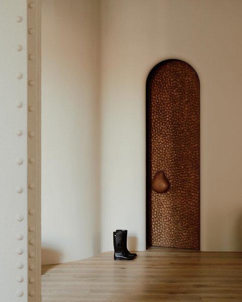 Thumbnail of p-c3sj7fiukda-92598a4773144664 4