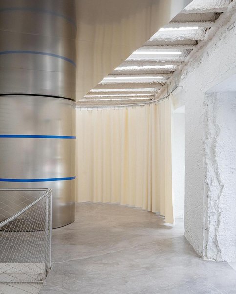 Thumbnail of c6-qd38mnfp-925a6ed610db44c9 2