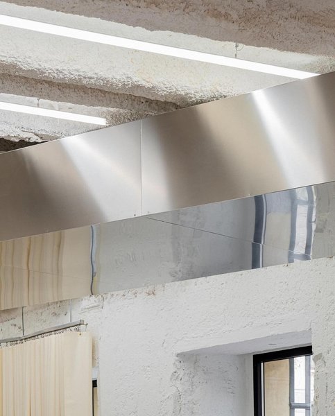 Thumbnail of c6-qd38mnfp-925a6ed610db44c9 4