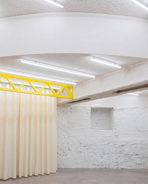 Thumbnail of c6-qd38mnfp-925a6ed610db44c9 8