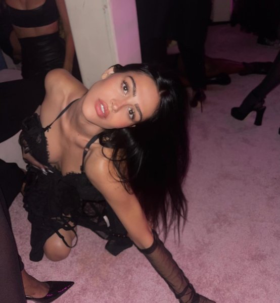 Thumbnail of p-cxbnzogp7g0-942ba3574f394513 5