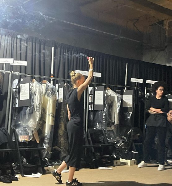 Thumbnail of p-cxbnzogp7g0-942ba3574f394513 7