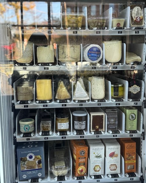 Thumbnail of p-dqm5uo2kyxu-95526792db1244b7 0