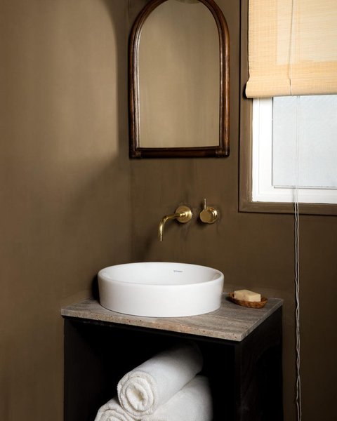 Thumbnail of p-b1jlssnfoab-95947908bf5e4a55 3