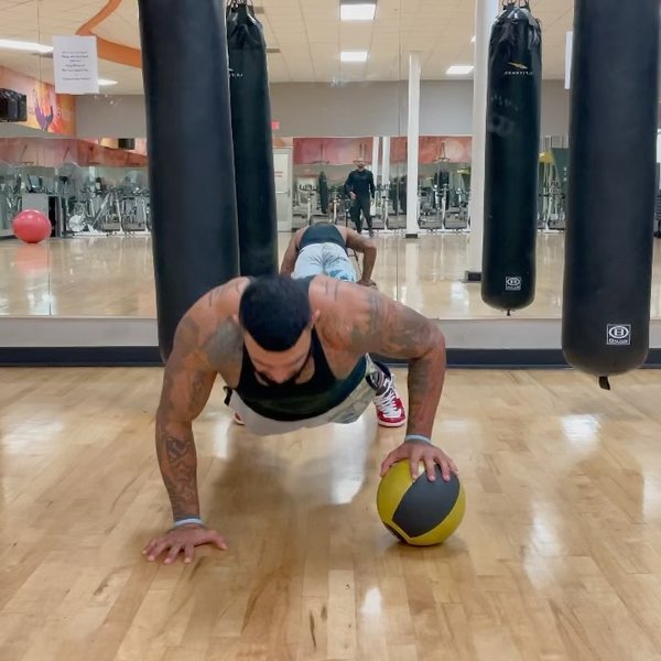 Thumbnail of p-cygaaknu4au-96c1963ca94b449e 7