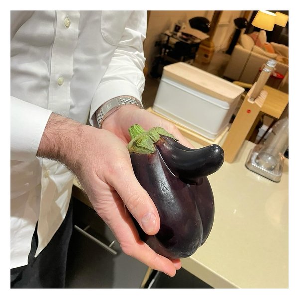 Thumbnail of p-c1g5bvso0r8-97d02a2b556446c0 1