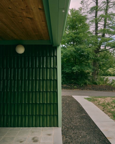 Thumbnail of p-cljcnj2oovs-983769c3b8df47cd 3