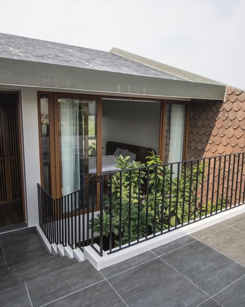 Thumbnail of crgavy-sb6e-990184612f4e46d4 2