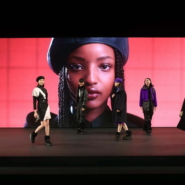 Thumbnail of p-c1iniqelk08-997250e581d24740 0