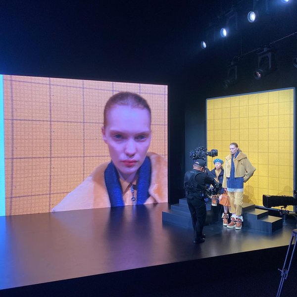 Thumbnail of p-c1iniqelk08-997250e581d24740 5