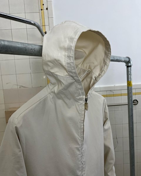 Thumbnail of p-cyh8fjoluhv-99ed5a85a88e4574 5