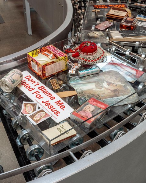 Thumbnail of p-cg2rbxtvoih-9b0b87bd638f4255 4