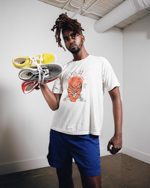 Thumbnail of p-csw0ewthcxi-9b7b73d05f80463d 5