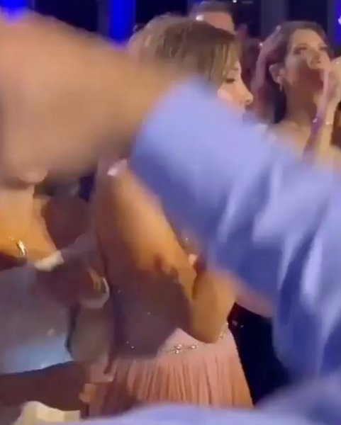 Thumbnail of p-ctztnxnmi8i-9e0ea447e961488d 2