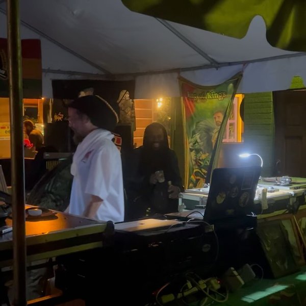 Thumbnail of p-dcr8qqmmp6h-9eb541488cbc4800 10