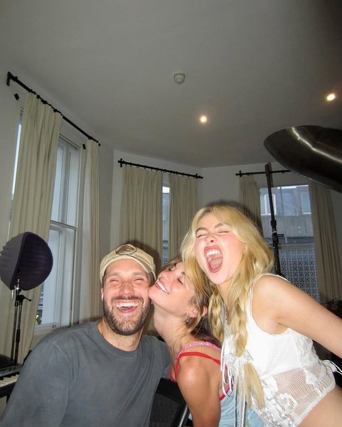 Thumbnail of p-dgd3hdkvtt0-9ed548f1759c40fa 2