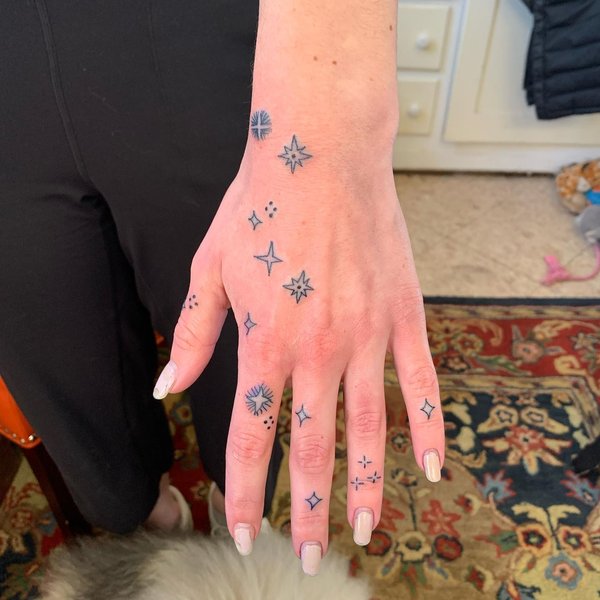 Thumbnail of p-cl68wvhb1wx-a1200e72f8864b4d 0