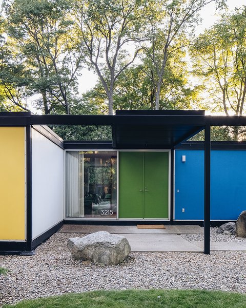 Thumbnail of p-c8zh9okgbum-a16c7fcf82e14fd8 9