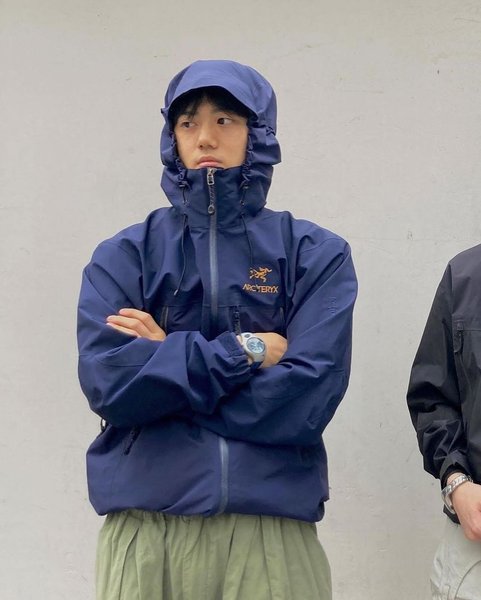 Thumbnail of p-cyi1mhclm1v-a19a1ba5d1784888 3