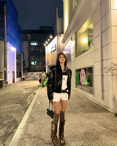 Thumbnail of c0-x6zglpq9-a1bcafc4fd694a41 3