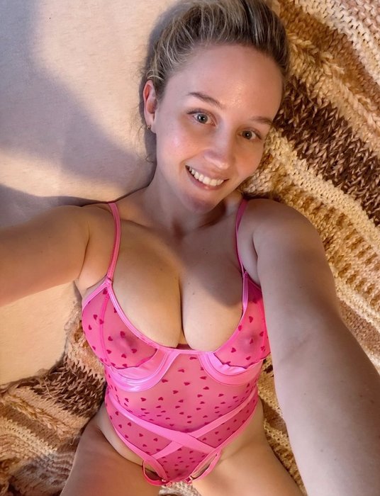 Thumbnail of www-x-com-blondiewithfuzz-status-1863035582878044356-a522819586aa4c03