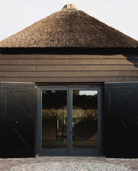 Thumbnail of p-cm6tfmrotad-a594efe8f32b4a79 3