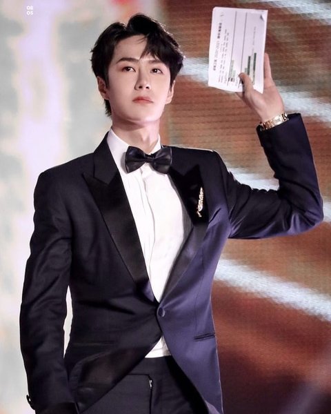 Thumbnail of p-cqd09vrm2ai-a62da1d764ec429a 1