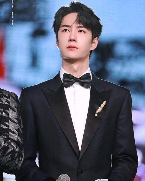 Thumbnail of p-cqd09vrm2ai-a62da1d764ec429a 3