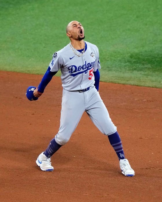 Thumbnail of www-x-com-bleacherreport-status-1984846480864395772-a7c522216e15412f