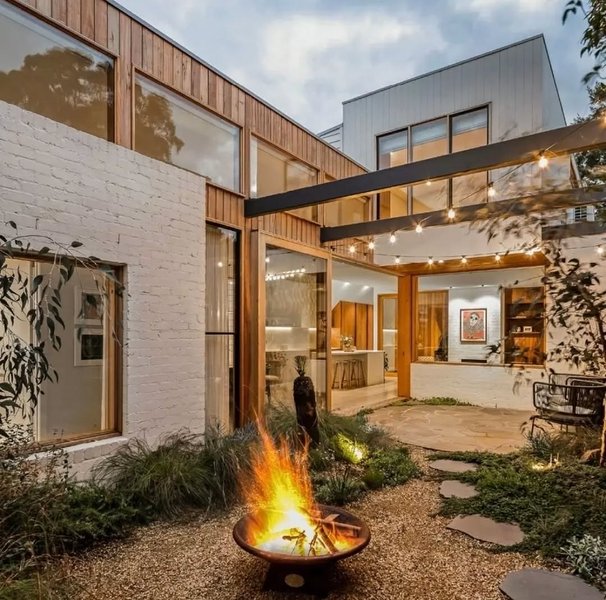 Thumbnail of p-censiesvvfq-a807e71463554d5f 0