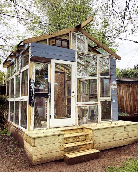 Thumbnail of cal-gu2pla1-a84a0aef3fff4b32 1