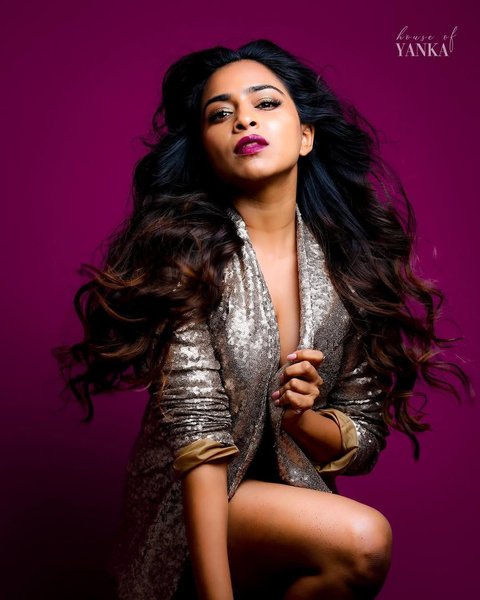 Thumbnail of b383-jnlesz-a947e443d66f403e 0