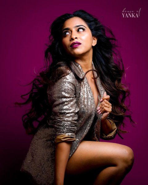 Thumbnail of b383-jnlesz-a947e443d66f403e 1