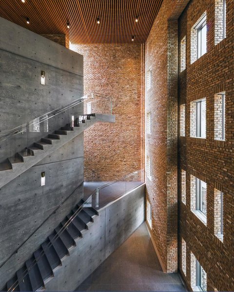 Thumbnail of p-bqobvgnli18-aa1c2be68e23499e 0