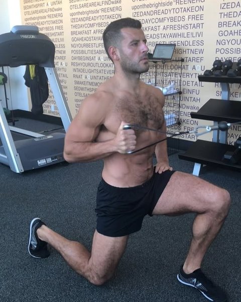 Thumbnail of p-bqagqu3lcie-aaa26f05c6bf4da0 1