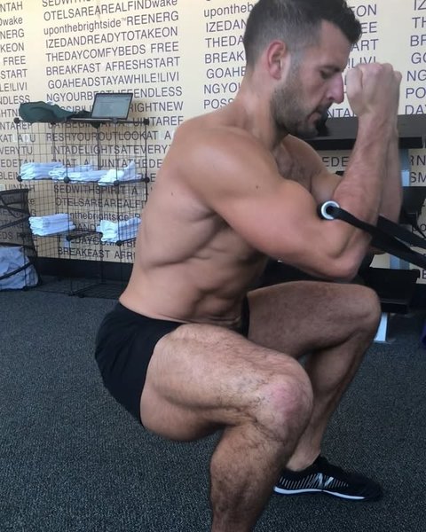 Thumbnail of p-bqagqu3lcie-aaa26f05c6bf4da0 6