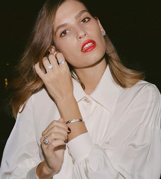 Thumbnail of bfjd4-whtxs-ab9d6a1879e04bf6 0