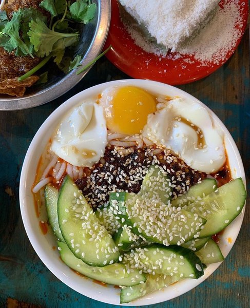 Thumbnail of p-b7op51dhe4j-abd84c2dc8974125 0