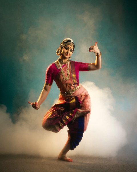 Thumbnail of p-dd1bkuonycd-ad098027f07f4d5a 0