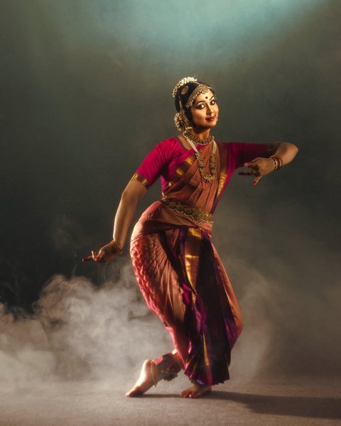 Thumbnail of p-dd1bkuonycd-ad098027f07f4d5a 1