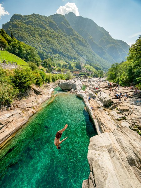 Thumbnail of p-dmgtwfiydyl-ade6806559584e9e 0